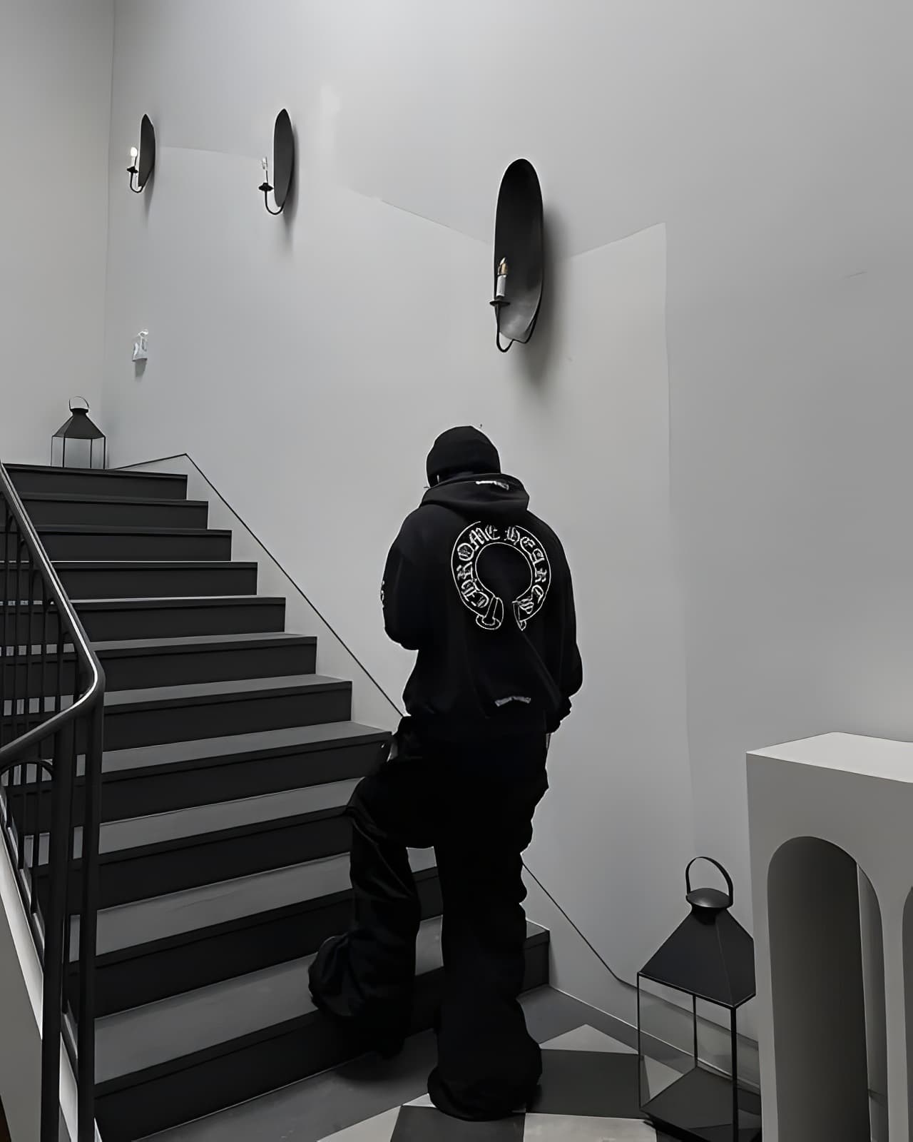 Streetwear urban night scene